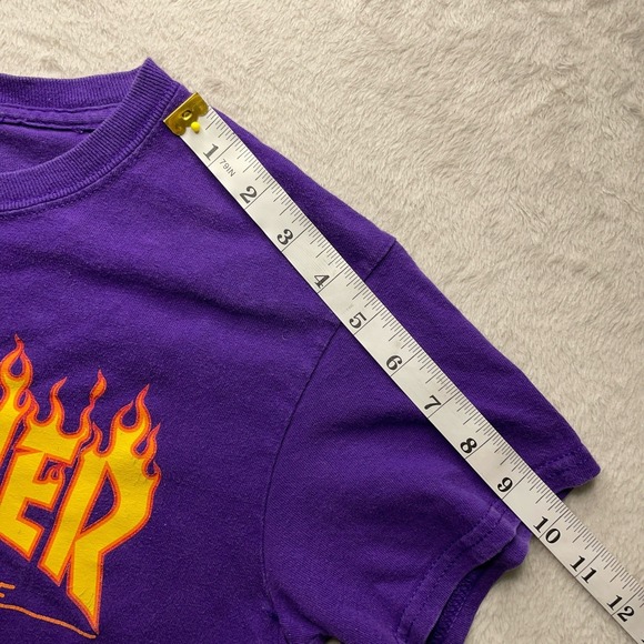 Thrasher Magazine Flame Logo T-Shirt Men's S Purple Skate Graphic Tee Distressed - Picture 11 of 13